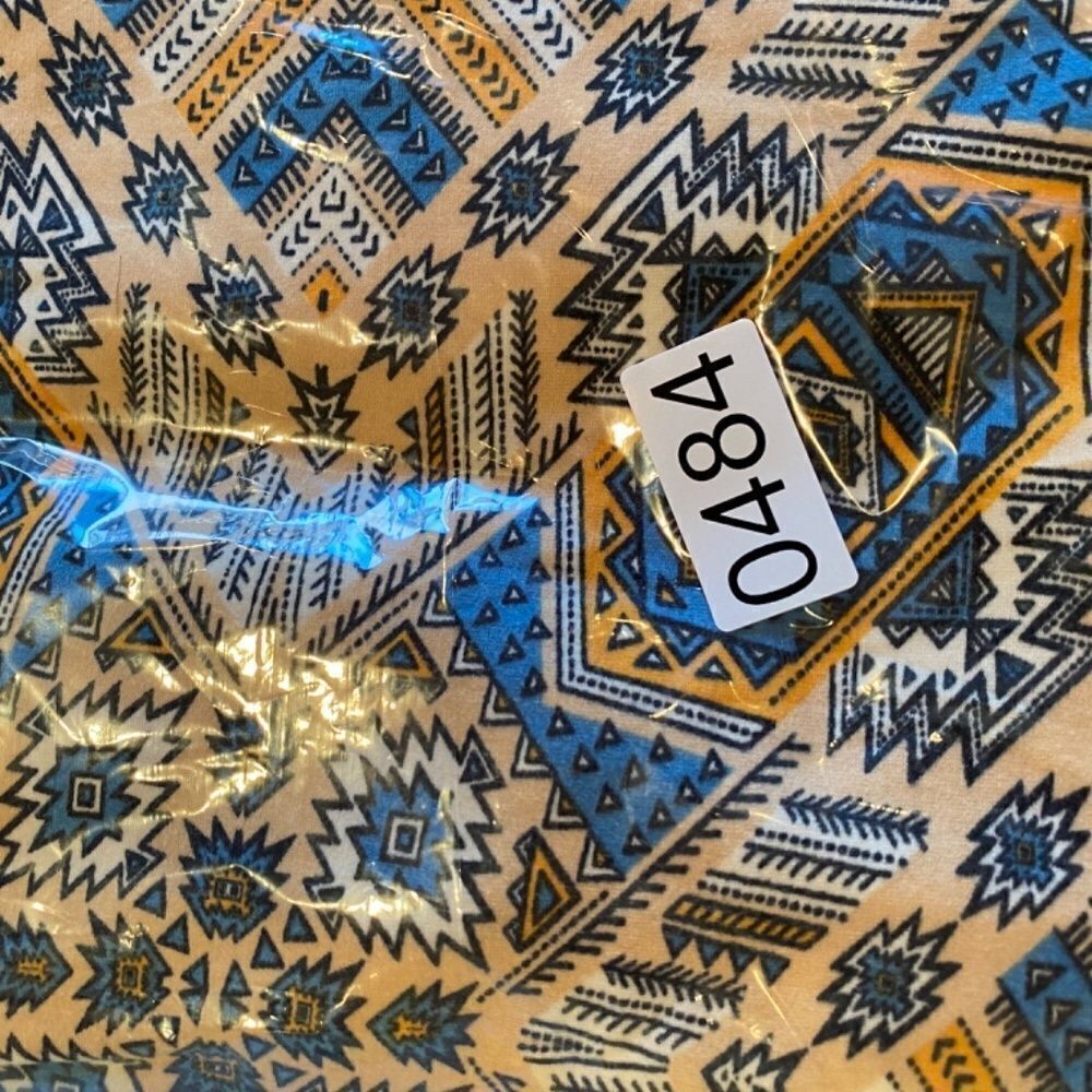 0484 LuLaRoe Size T & C Leggings Blue and Yellow Zigzag Print New - Picture 4 of 5